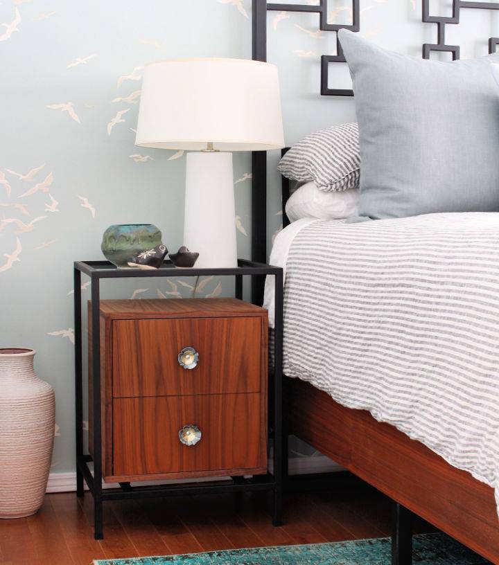 How to Build a Nightstand With Drawers