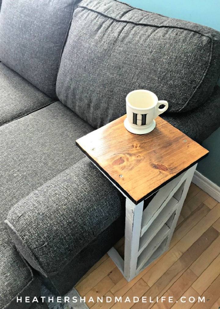 Simple DIY Wooden Sofa Table
