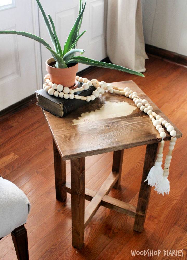 Simple DIY Wooden Side Table