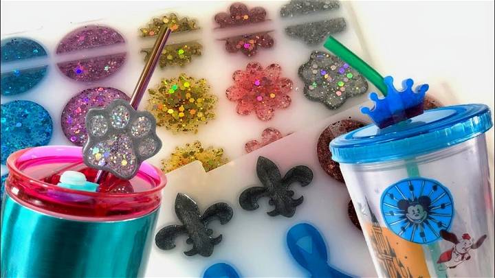DIY resin straw toppers tutorial