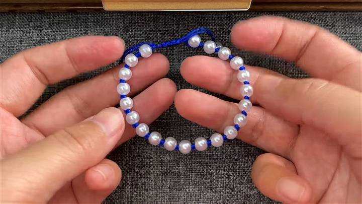 how to make a beaded bracelet at home
