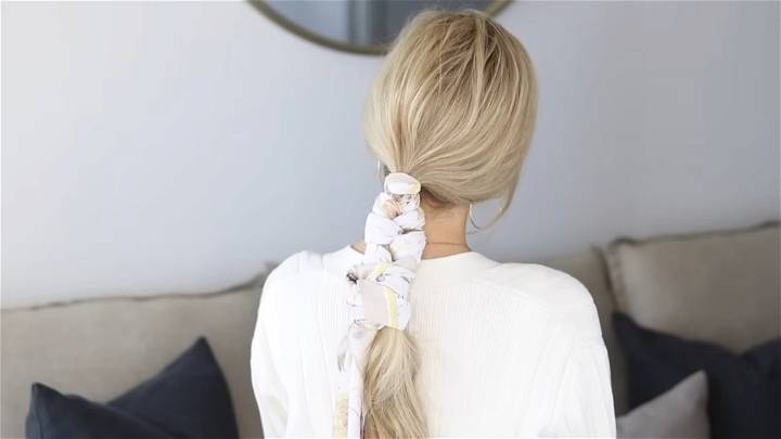 how to style long hair with a scarf