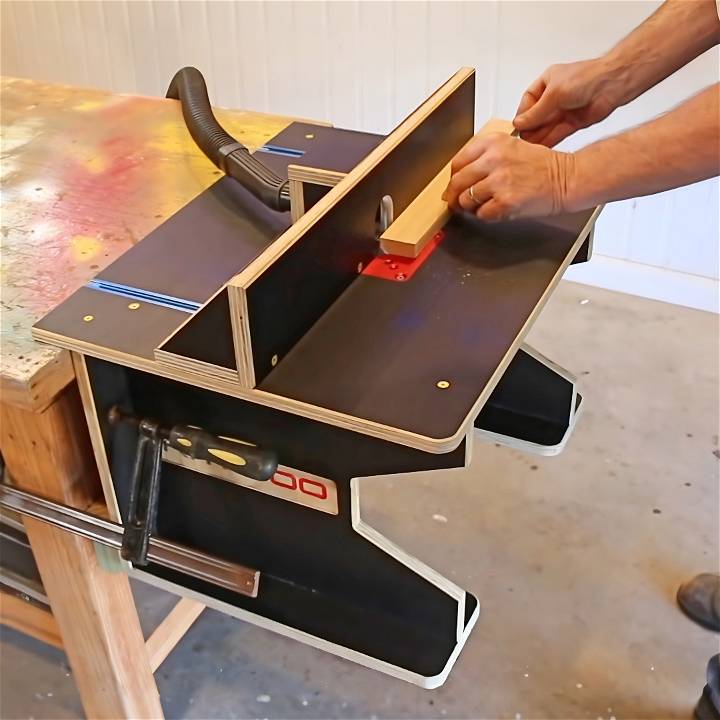 building a router table at home