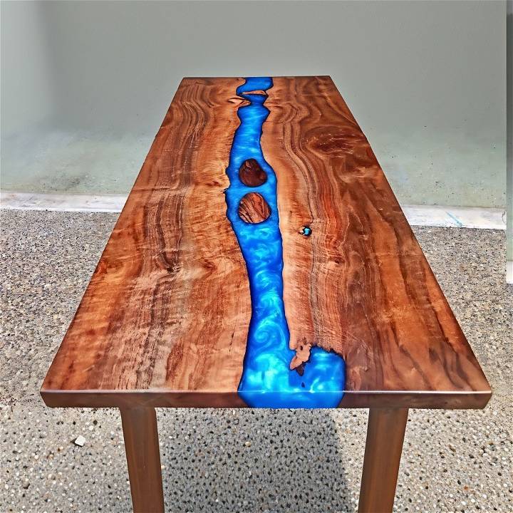 building an epoxy resin table