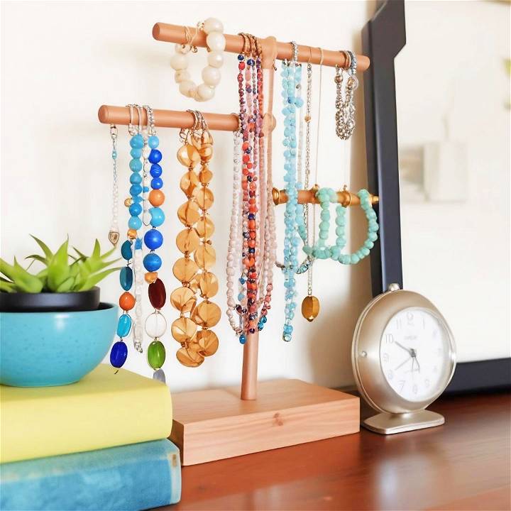 DIY Jewelry Holder To Keep Your Accessories Organized