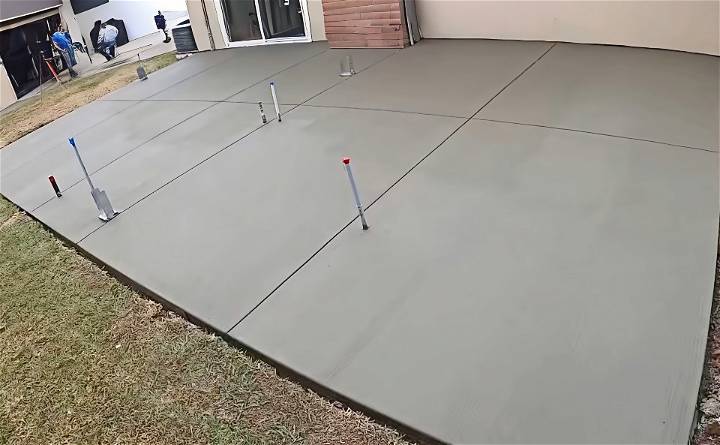 how to build a concrete patio