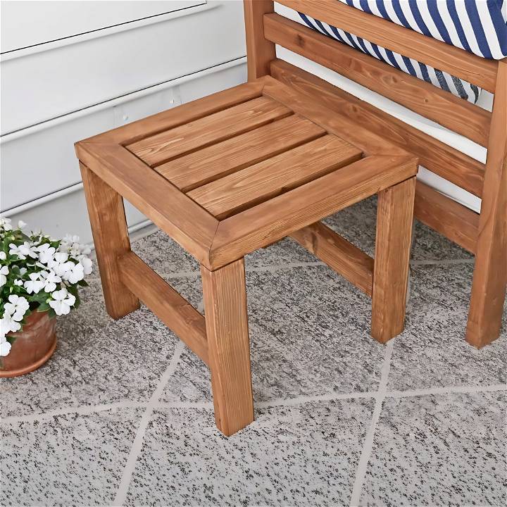 how to build an outdoor side table