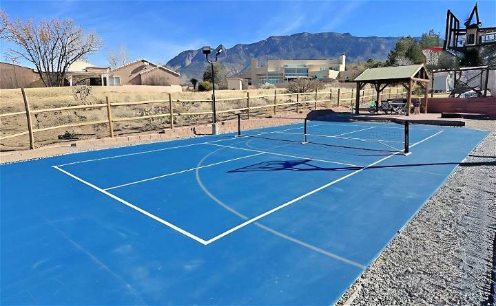 how to make a pickleball court