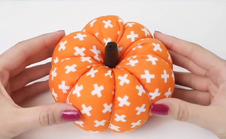 adorable homemade fabric pumpkin