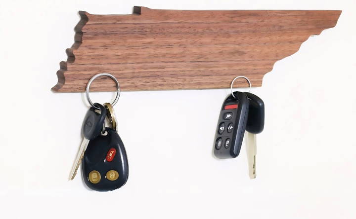 diy state shaped magnetic key holder