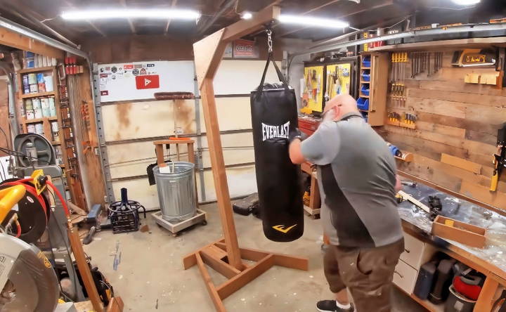 how to build a wooden punching bag stand