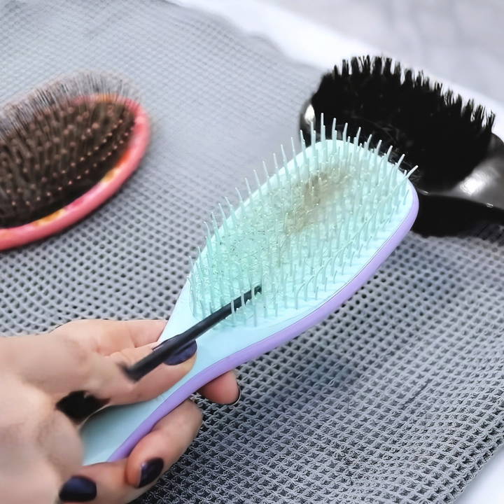 how to clean a hairbrush