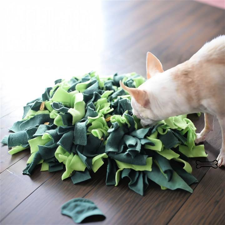 how to make a diy snuffle mat