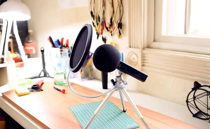 how to make a mic pop filter