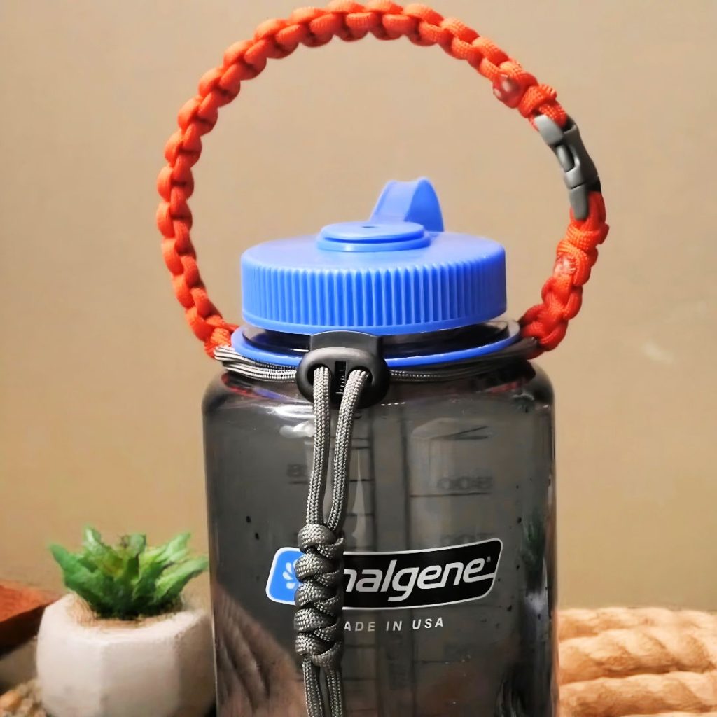 diy-paracord-water-bottle-holder-step-by-step-guide