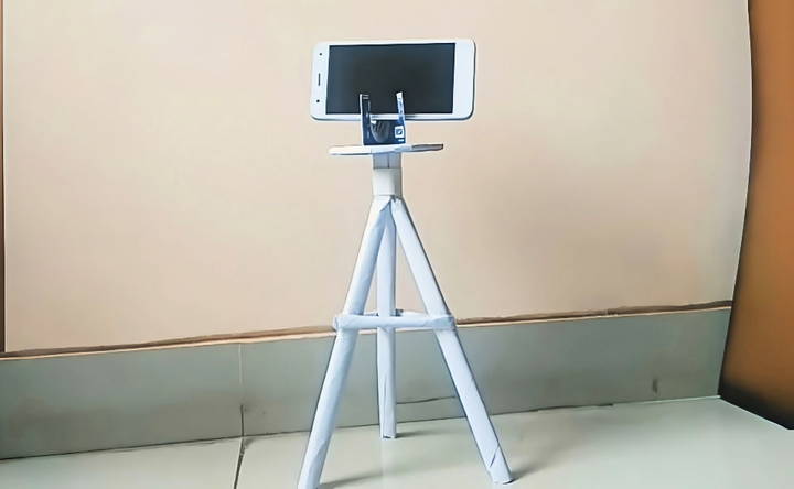 how to make a tripod at home