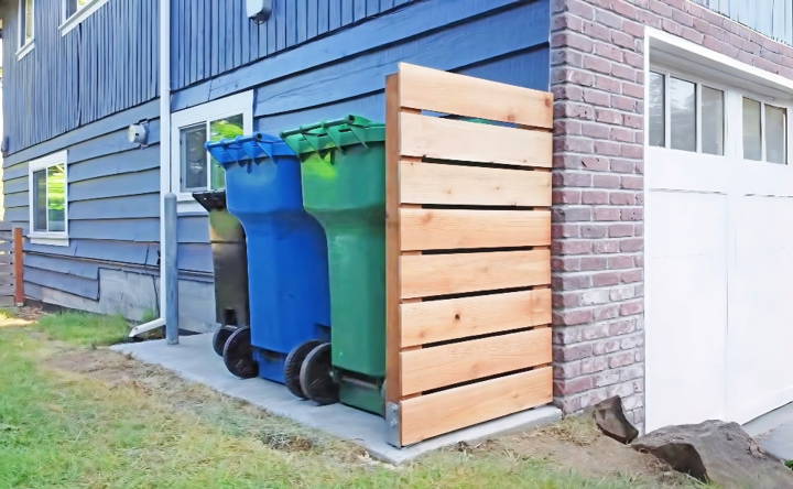 inexpensive diy garbage can fence