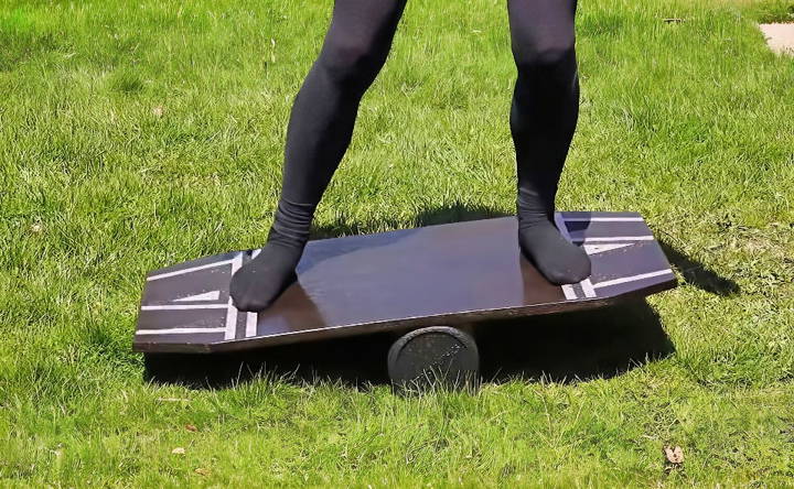 inexpensive diy wooden balance board