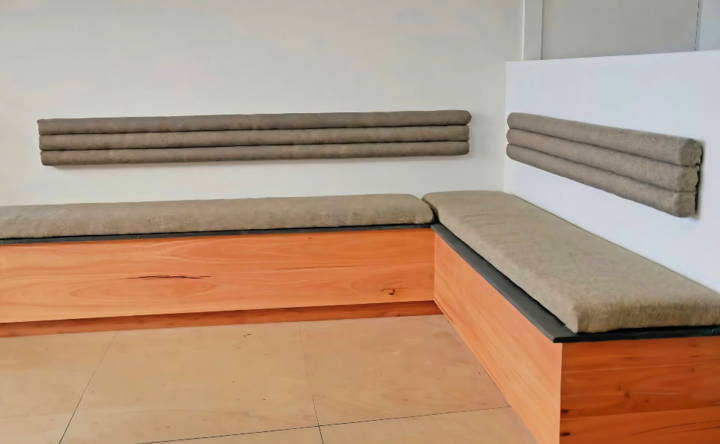 inexpensive diy wooden bench seat