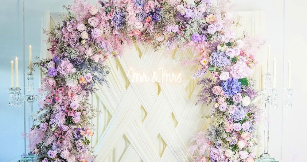 How to Make A DIY Flower Arch