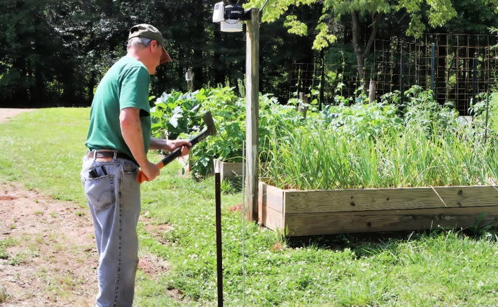 easy way to install electric fence