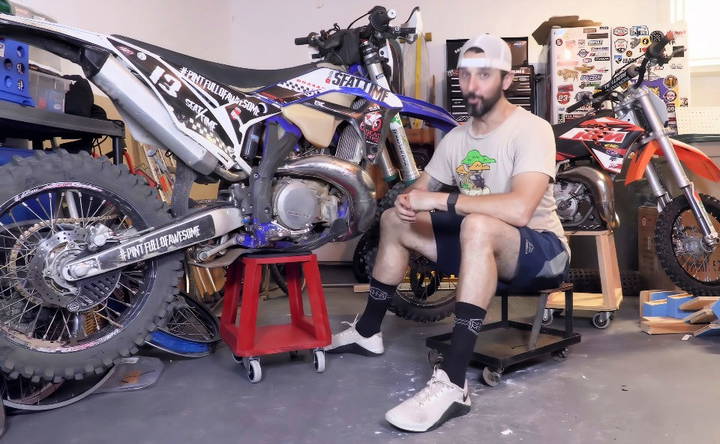 build your own dirt bike stand