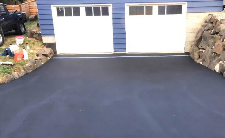 how to apply driveway sealer