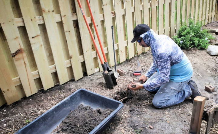 how to build a double door fence gate