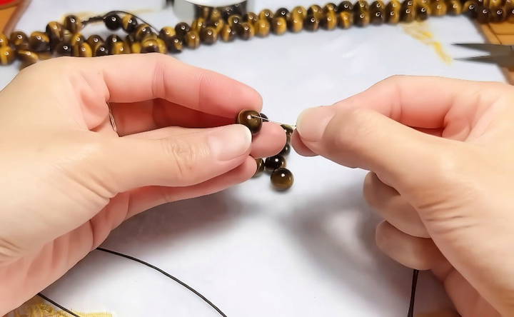 how to make a braided bracelet