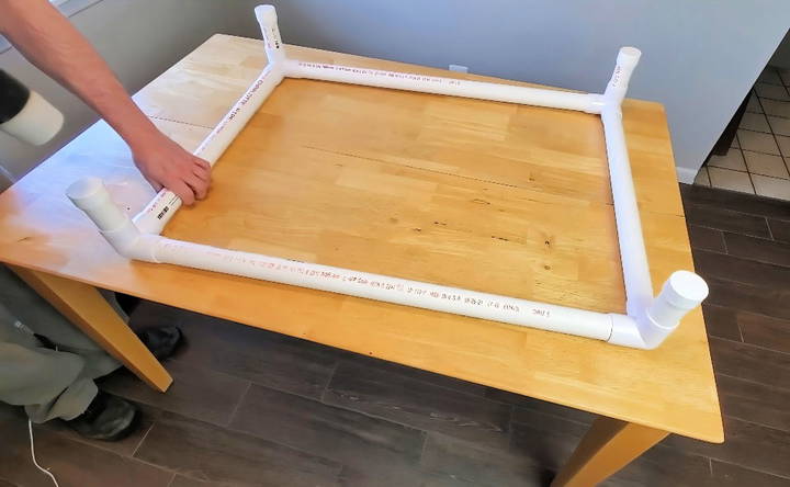 how to make a raised dog bed