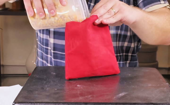 how to make your own cornhole bags