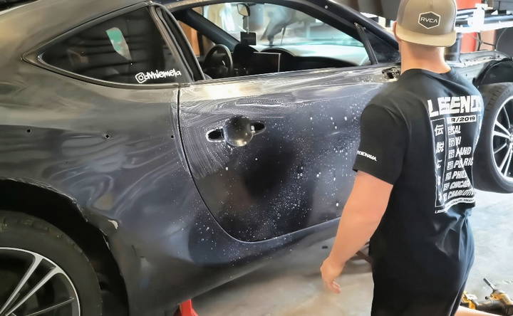 how to vinyl wrap a car at home