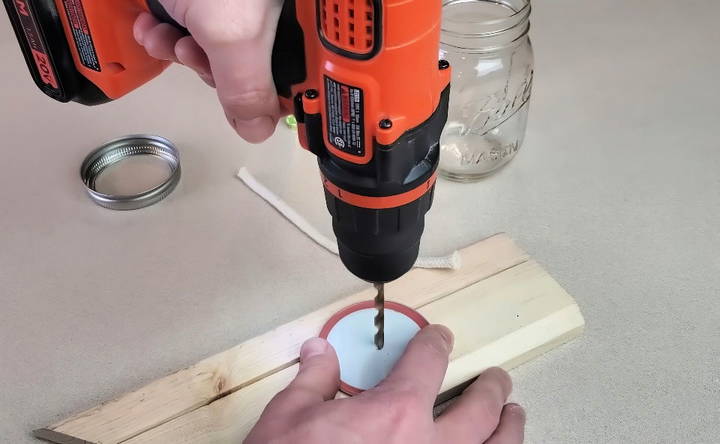 making a mason jar oil lamp