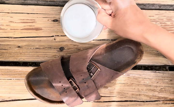 cleaning the birkenstocks straps