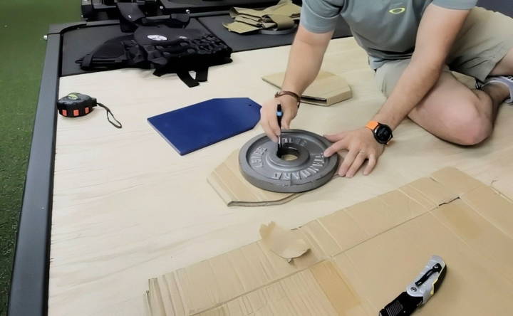 cut out the weight plate circles