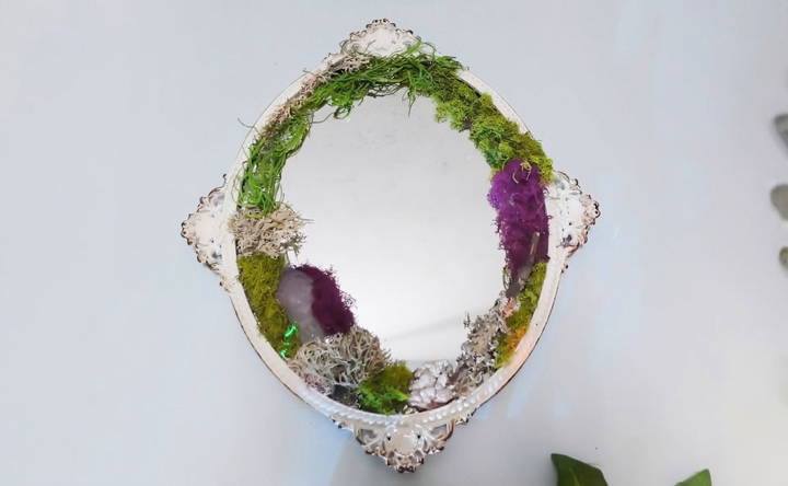 find the perfect spot to display your moss mirror