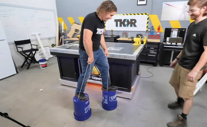 how to make bucket stilts