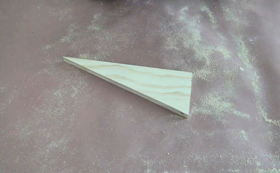 making the triangular supports