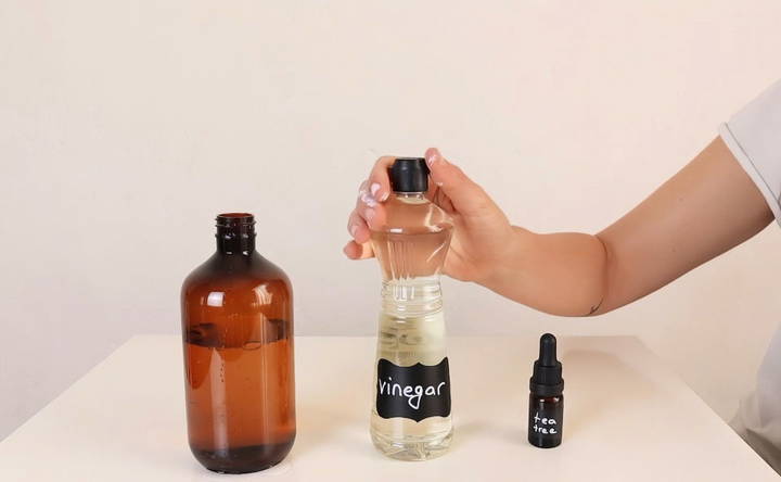 vinegar solution