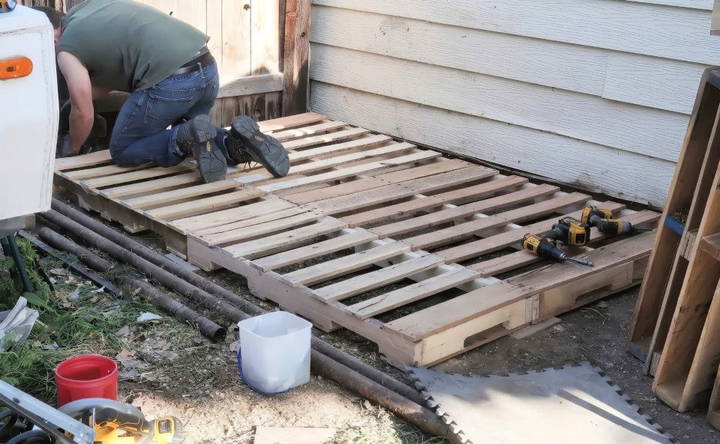 build the shed floor