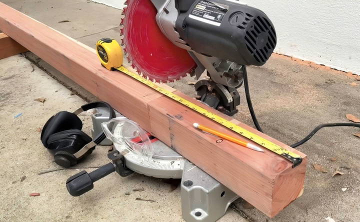 cutting the redwood posts