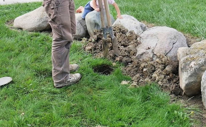 digging the hole for flag pole