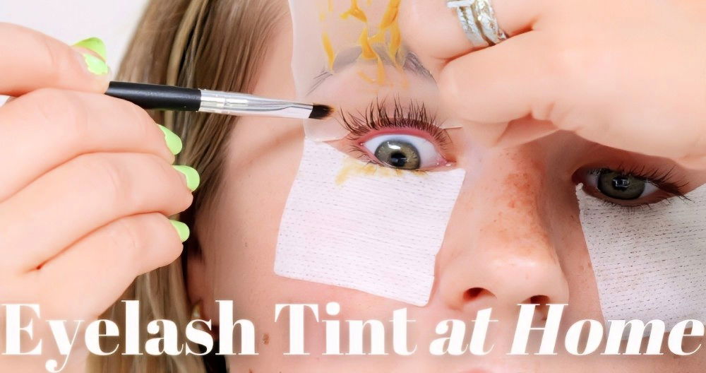 How to DIY Eyelash Tint