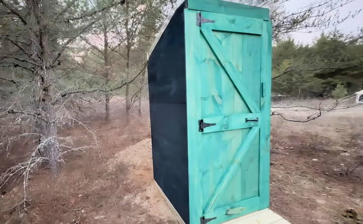 free outhouse woodworking plan