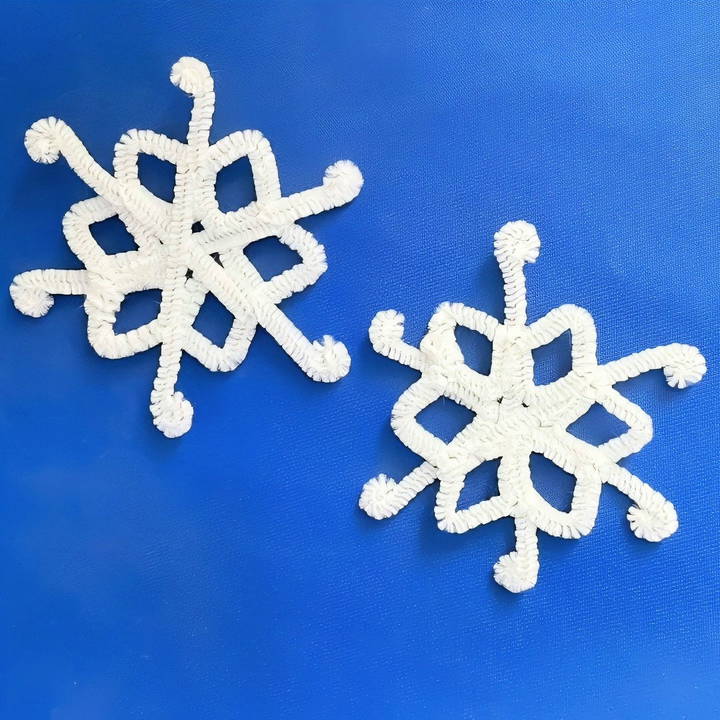 how to make pipe cleaner snowflakes