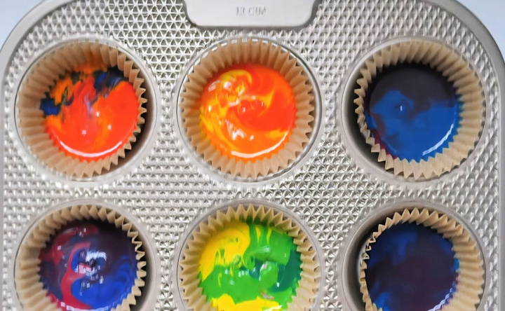 how to melt crayons in the oven