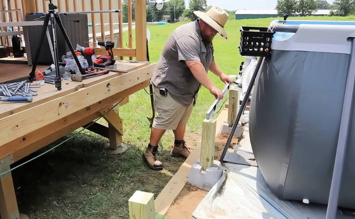 setting the beam posts