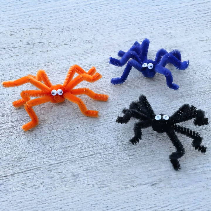 simple diy pipe cleaner spiders