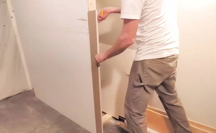 cutting drywall without a t square