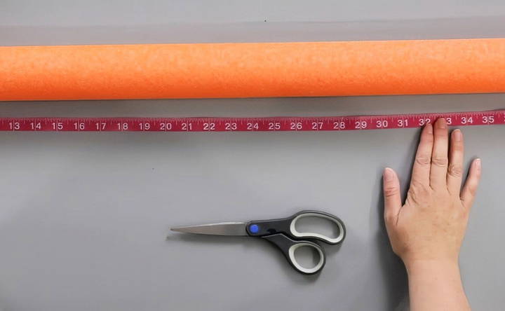 cutting the pool noodle to size